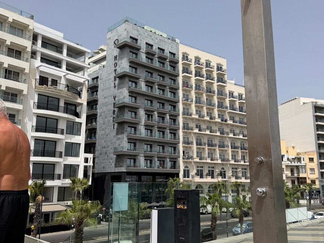 维尔迪吉齐拉海滨长廊主图