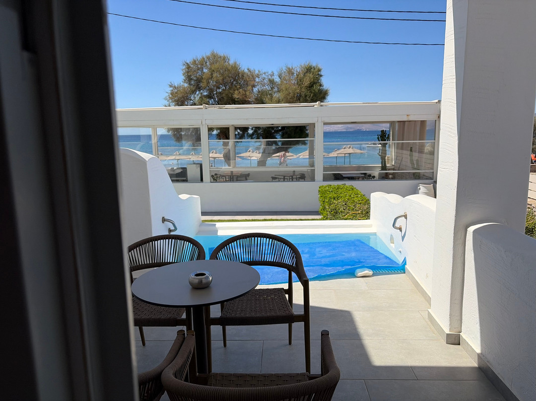 利亚纳海滩水疗酒店主图