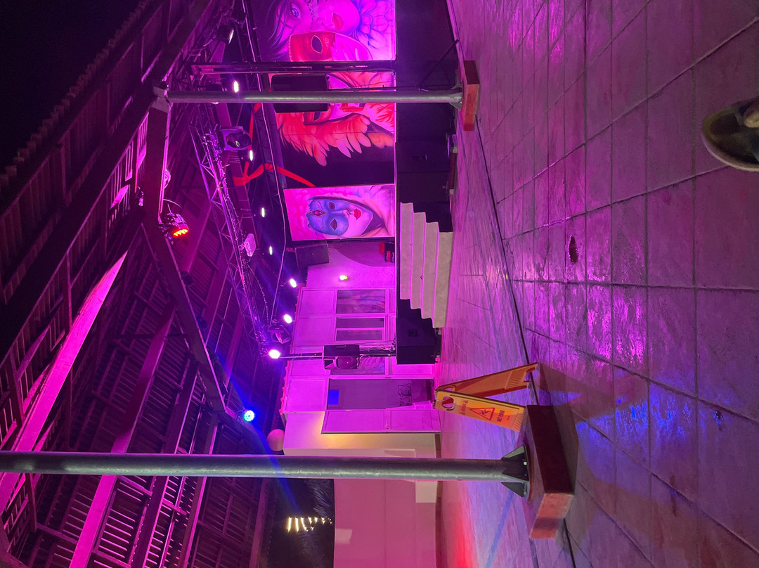 麦地那日光浴及海水浴酒店主图