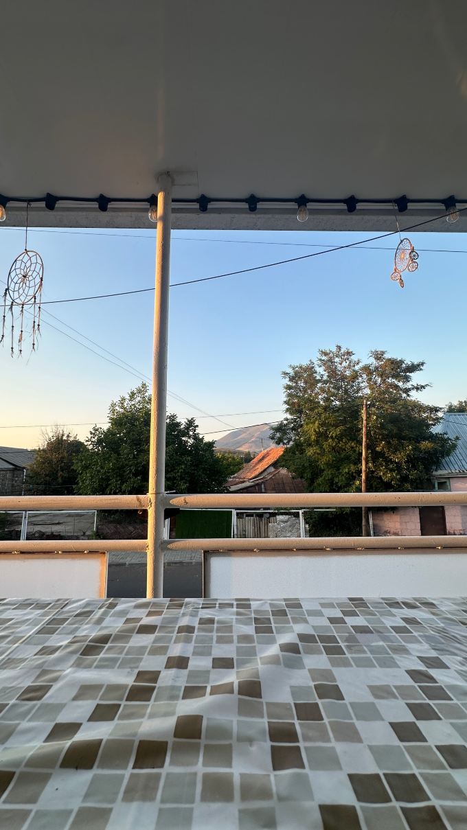Sunhome Stepanavan Guest House-旅行者