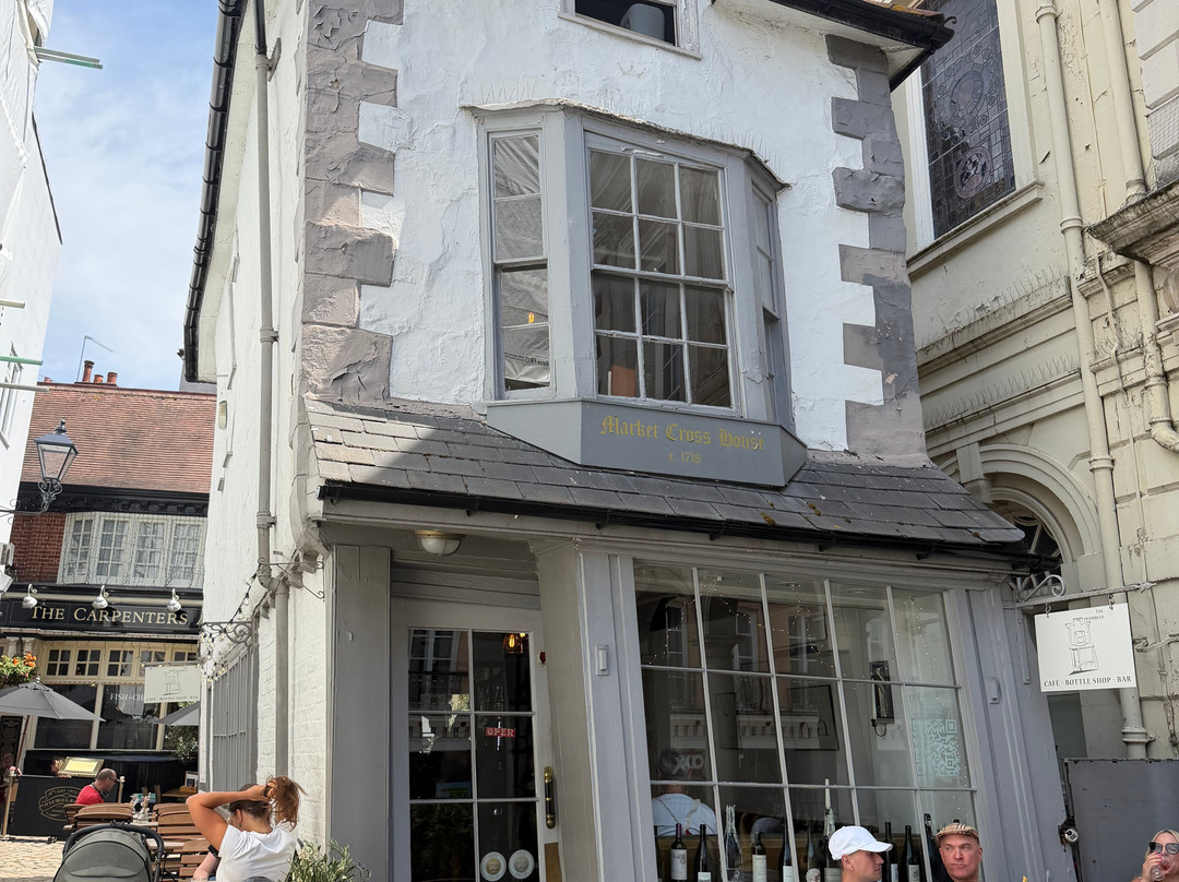 The  Crooked House of Windsor-温莎必去景点