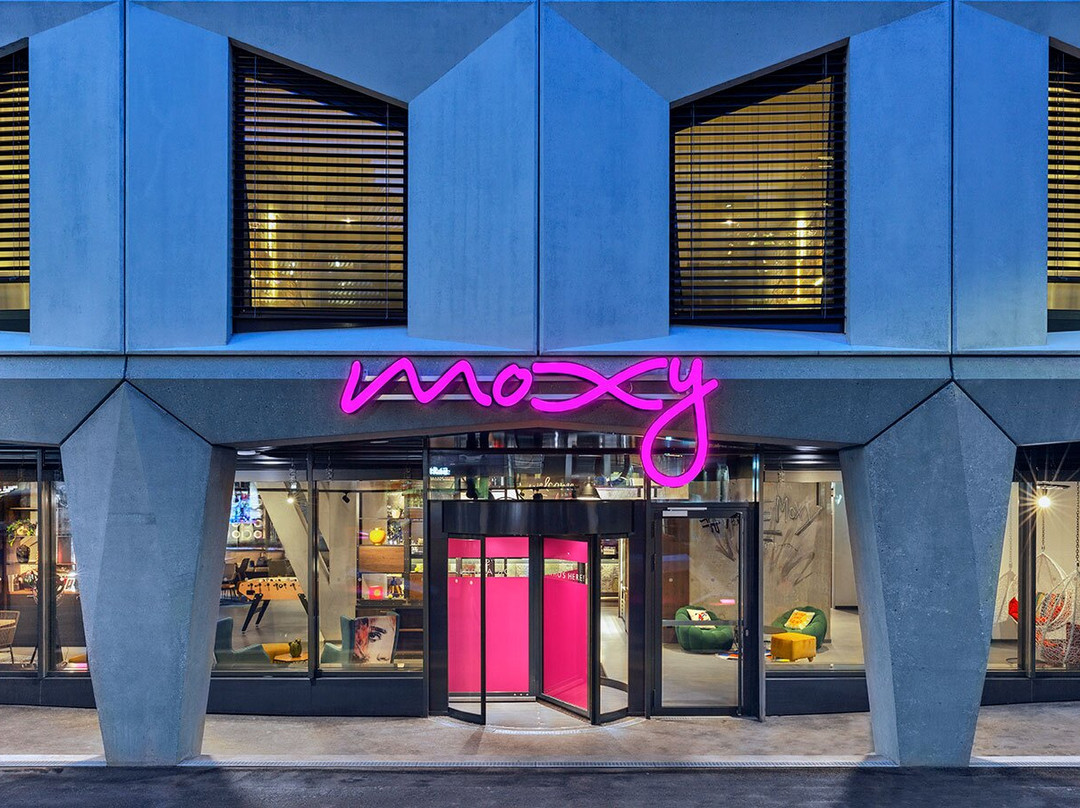 洛桑市 Moxy 酒店主图