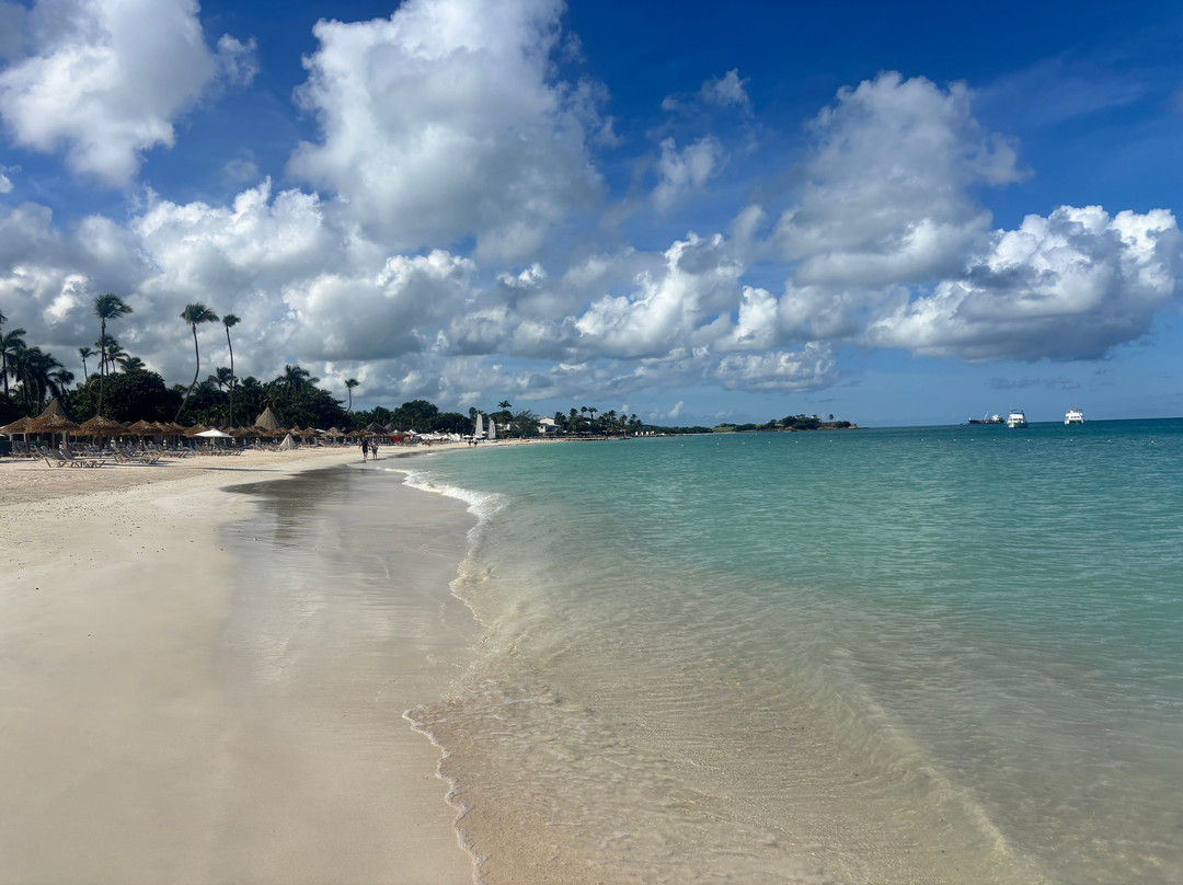 Dickenson Bay-安提瓜必去景点