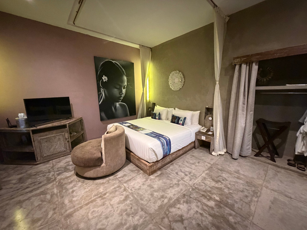 水明漾蓝色卡玛绿洲酒店主图