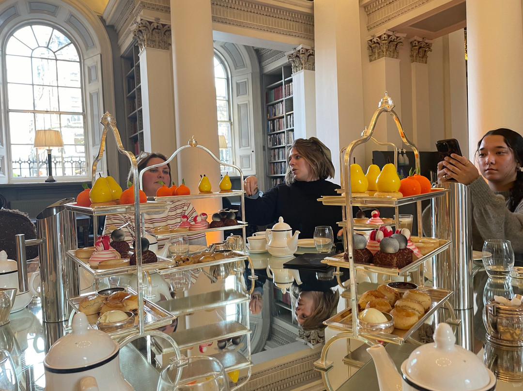 Colonnades At The Signet Library