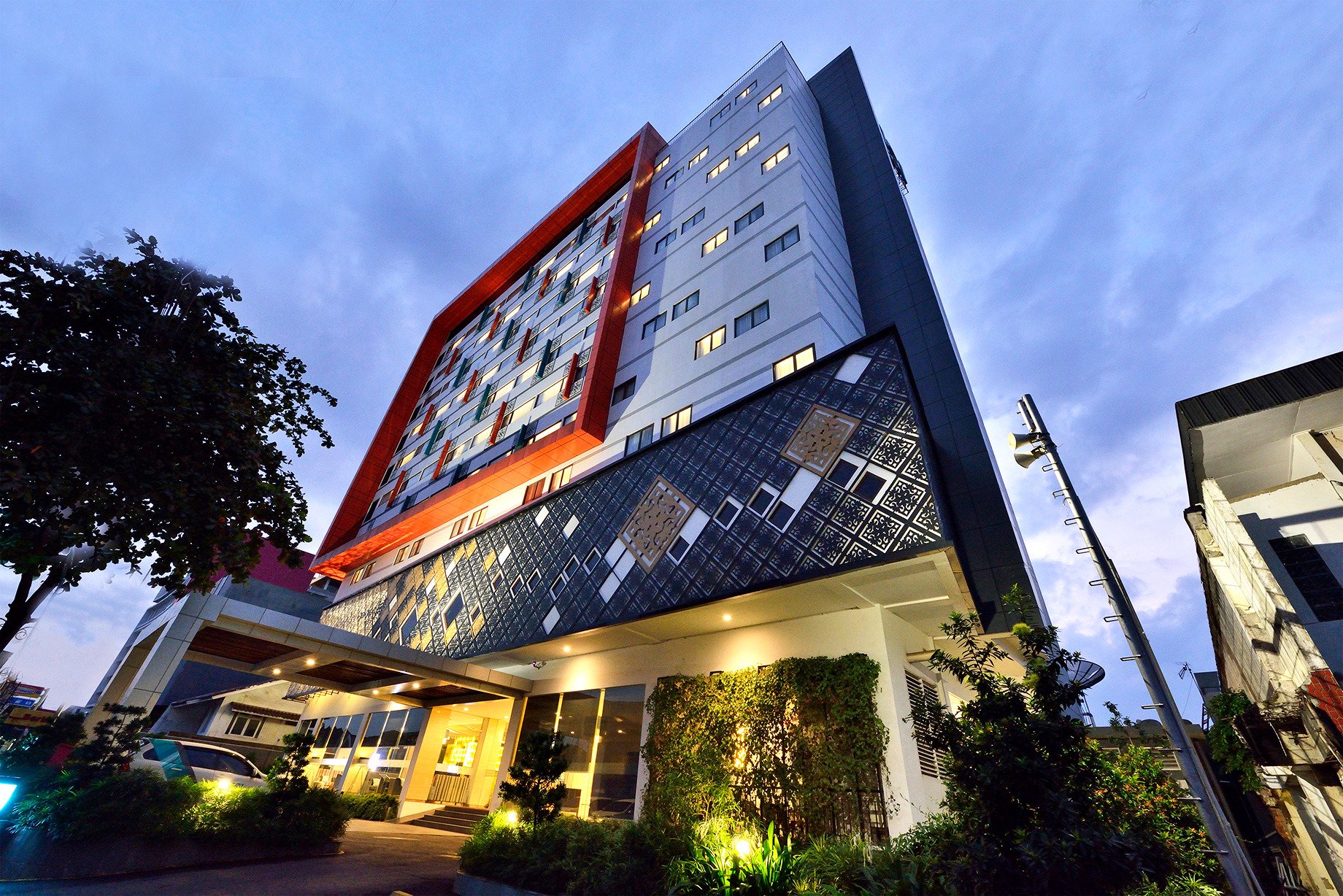 THE 1O1 Palembang Rajawali-官方