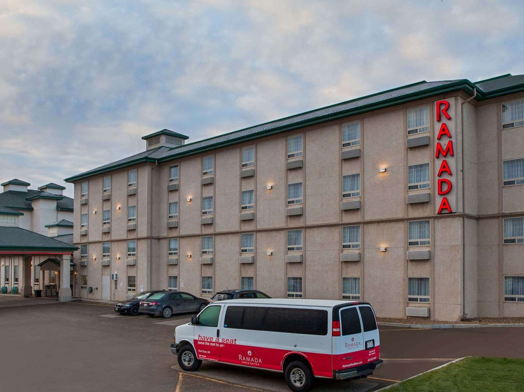 Ramada by Wyndham Red Deer Hotel and Suites