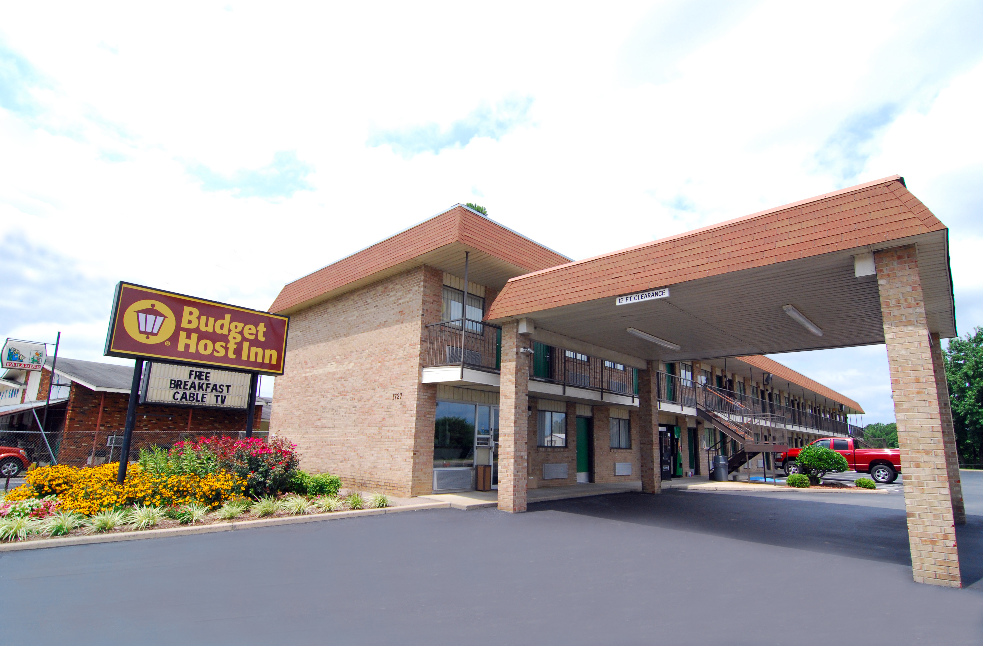 Budget Host Inn-官方