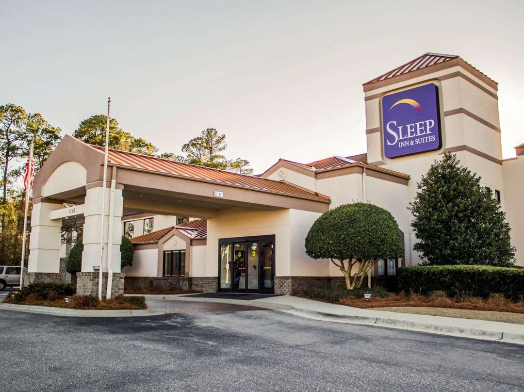 Sleep Inn & Suites Near Ft. Bragg主图