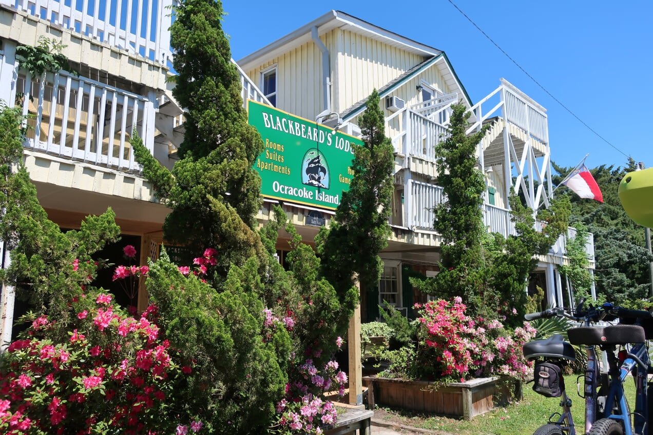 Blackbeard's Lodge-官方