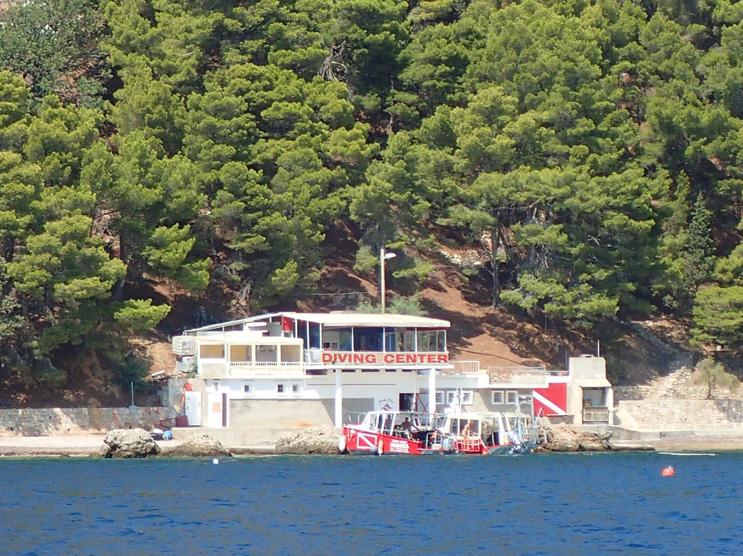 Manta Diving Center-Komiza必去景点