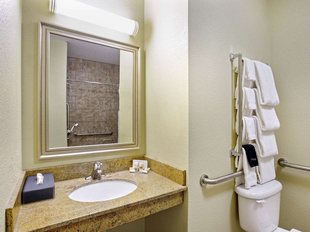 俾斯麦酒店住宿-La Quinta Inn & Suites by Wyndham Bismarck