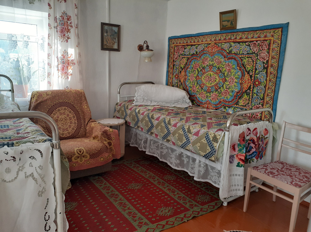 Teply Khutor guest house主图