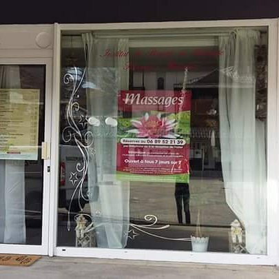 Salon de massage Véronique, place de Venosc-莱德萨阿尔卑斯必去景点