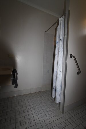 Albert Park Motor Inn-浴室