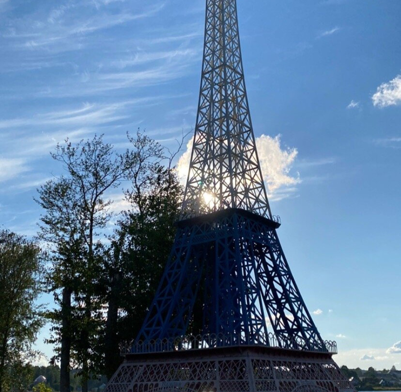 Valdai Eiffel Tower景点图片