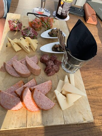 林德博姆酒店主图