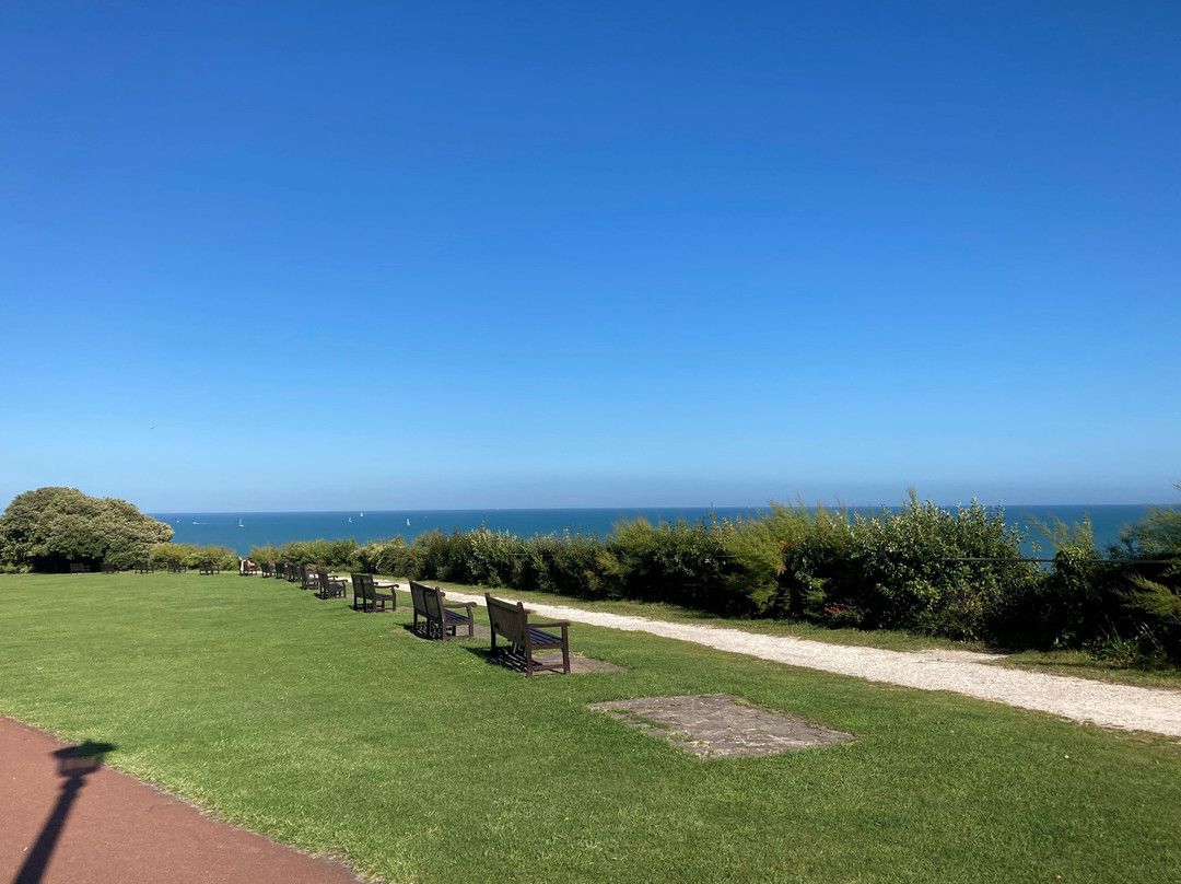 Eastbourne Promenade景点图片