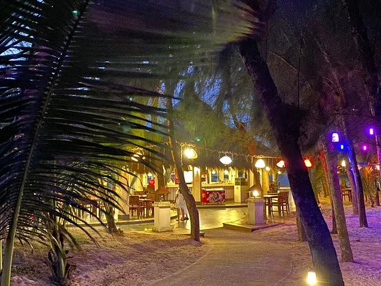 茂名浪漫海岸温德姆酒店主图