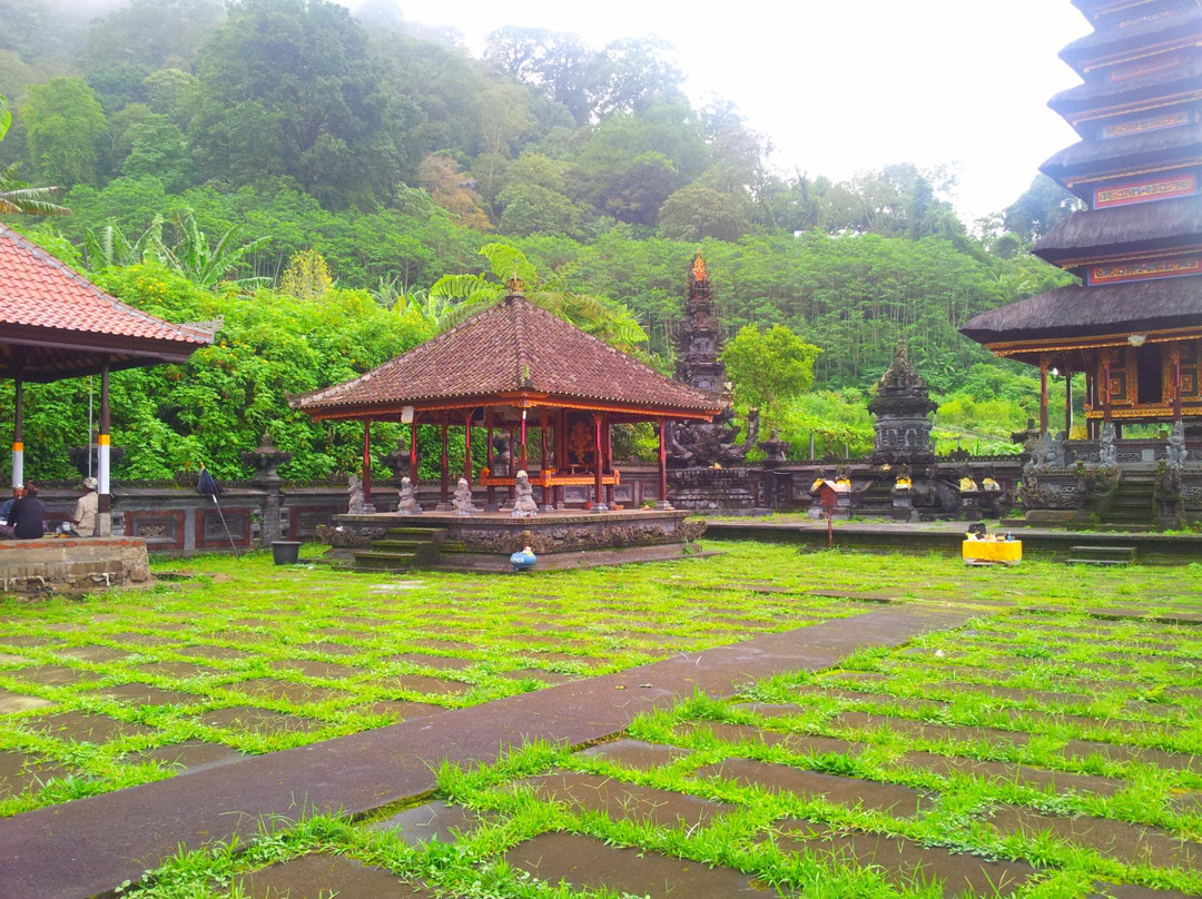 Ulun Danu Buyan Temple景点图片