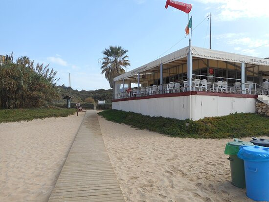 Pintadinho Beach景点图片