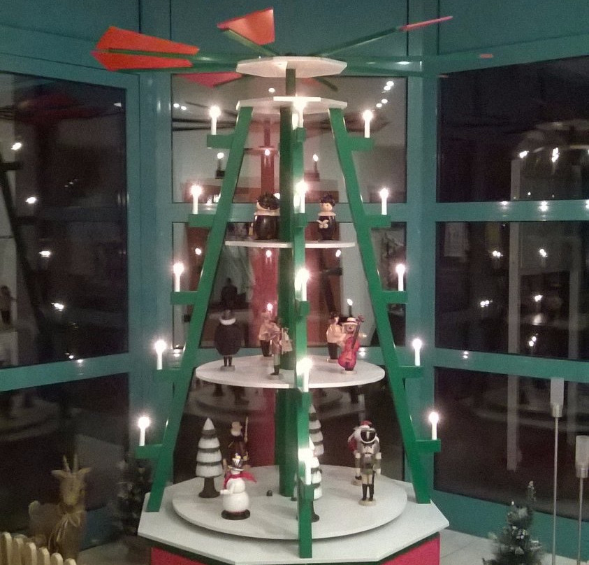 巴斯波美拉尼亚酒店主图