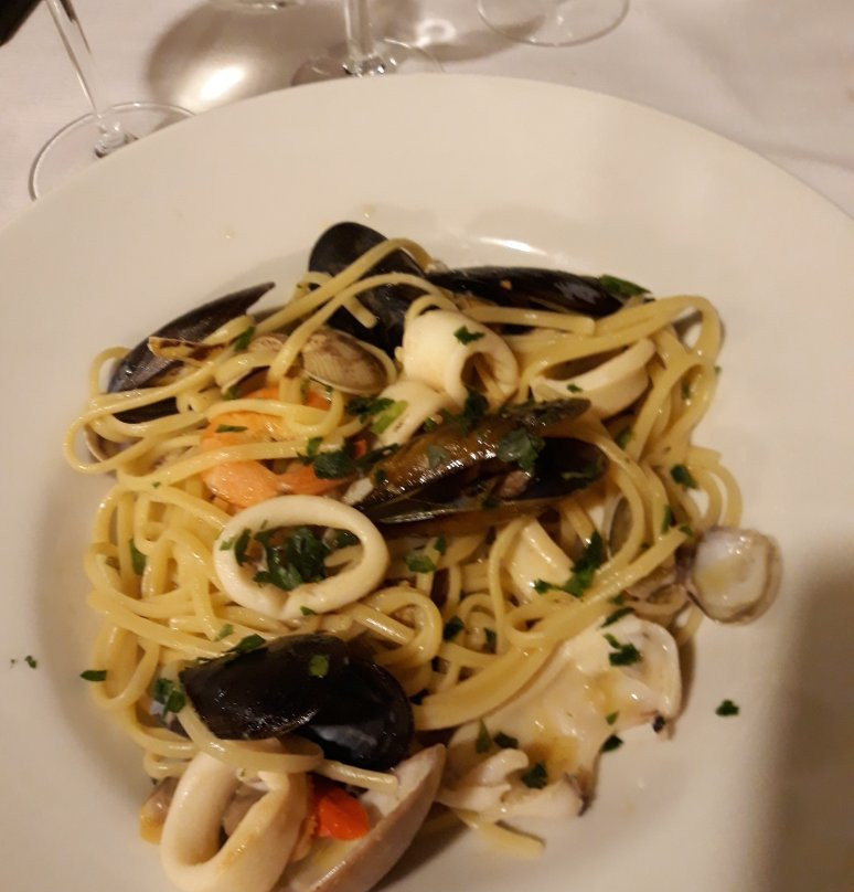 Ferro di Cavallo餐馆和美食-Il Ritrovo del Grifo