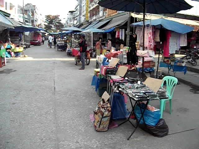 Tachileik Market景点图片
