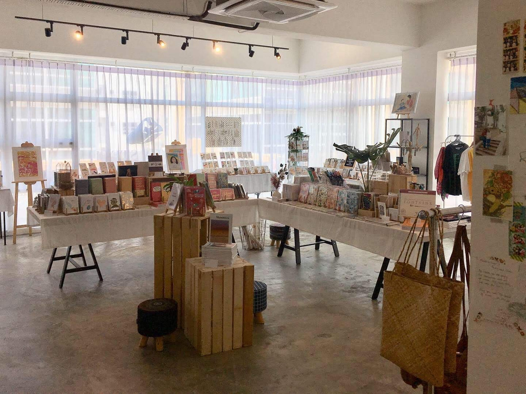 Siburan旅游景点-Flint and Steel Borneo