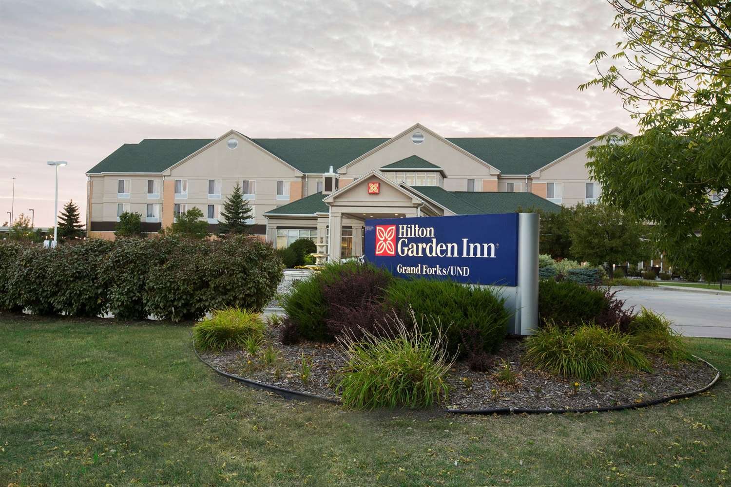 Hilton Garden Inn Grand Forks-UND-官方