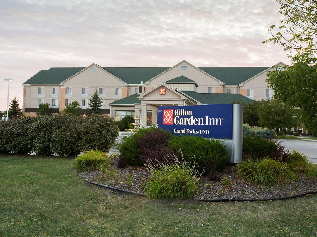 Hilton Garden Inn Grand Forks-UND主图