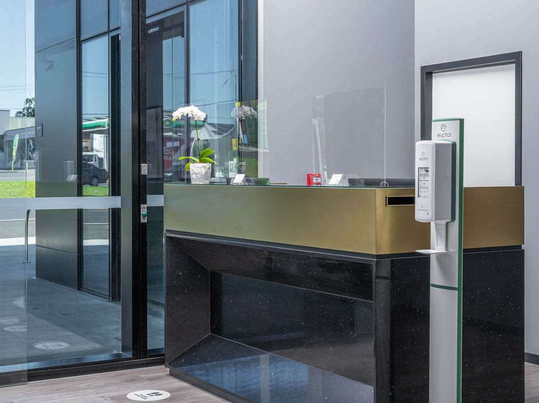 Oros Plus Hotel主图