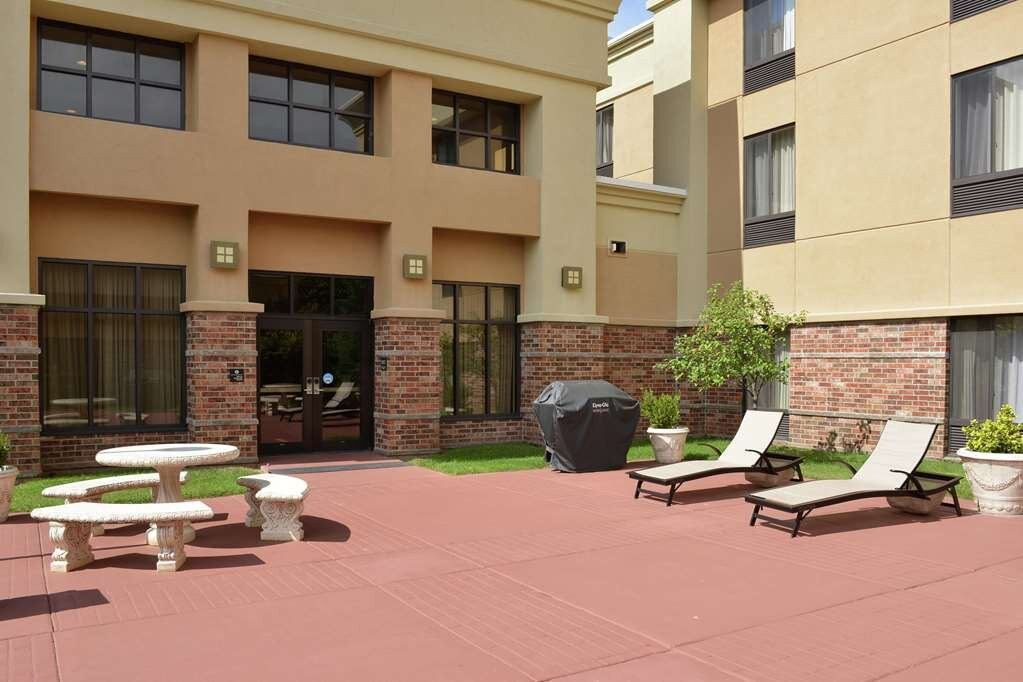 Hampton Inn & Suites Springfield主图