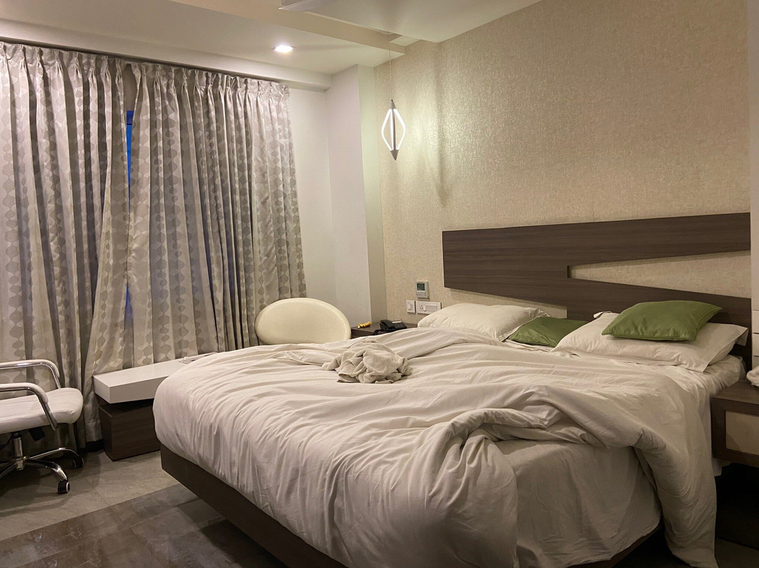 Hotel Chenthur Park主图