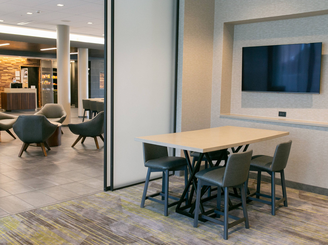 Courtyard Elkhart主图