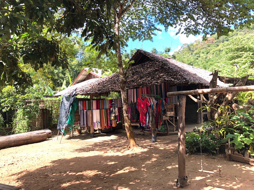 Mae Ping Long Neck Village景点图片