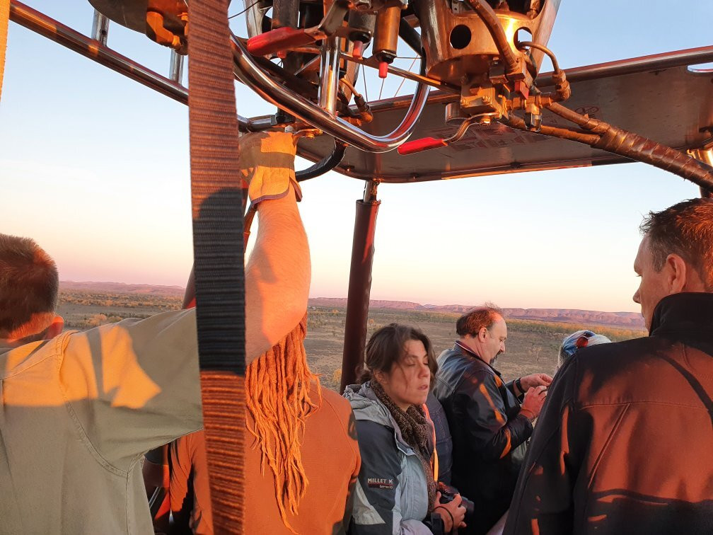 Outback Ballooning-爱丽斯泉必去景点