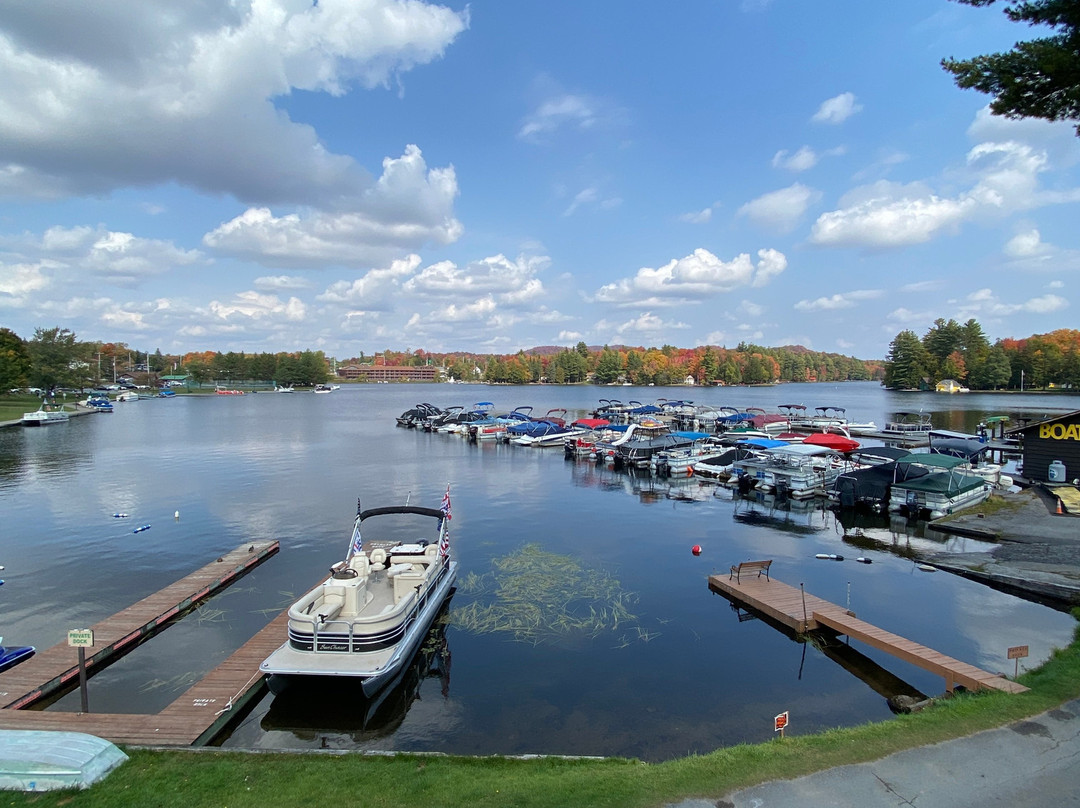 Pine Knoll Lodge and Cabins主图