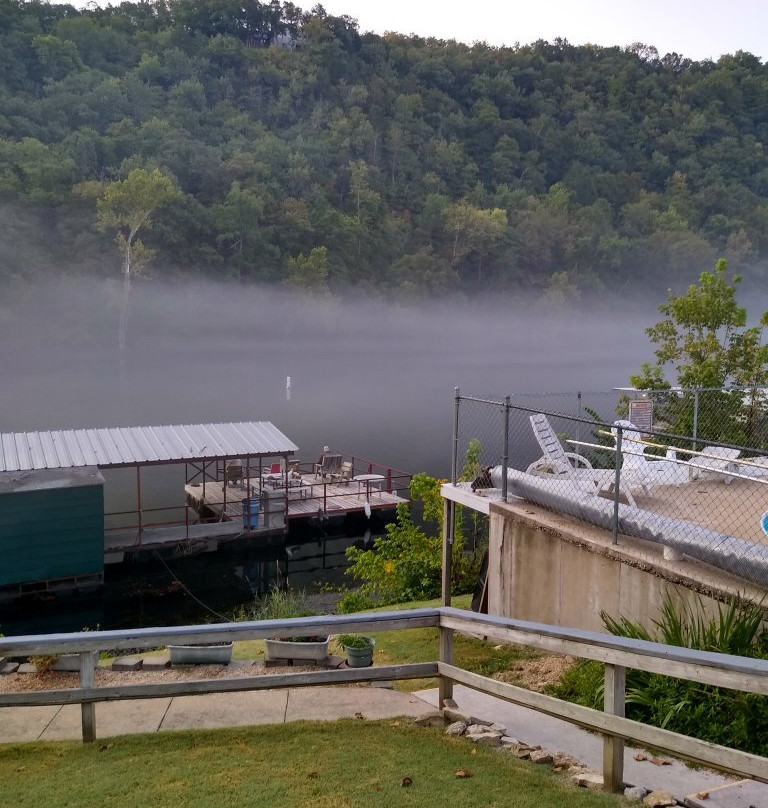 Ozark Trout Resort主图