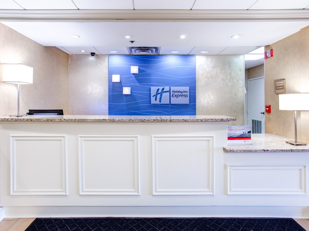 Holiday Inn Express Indianapolis Airport By IHG主图