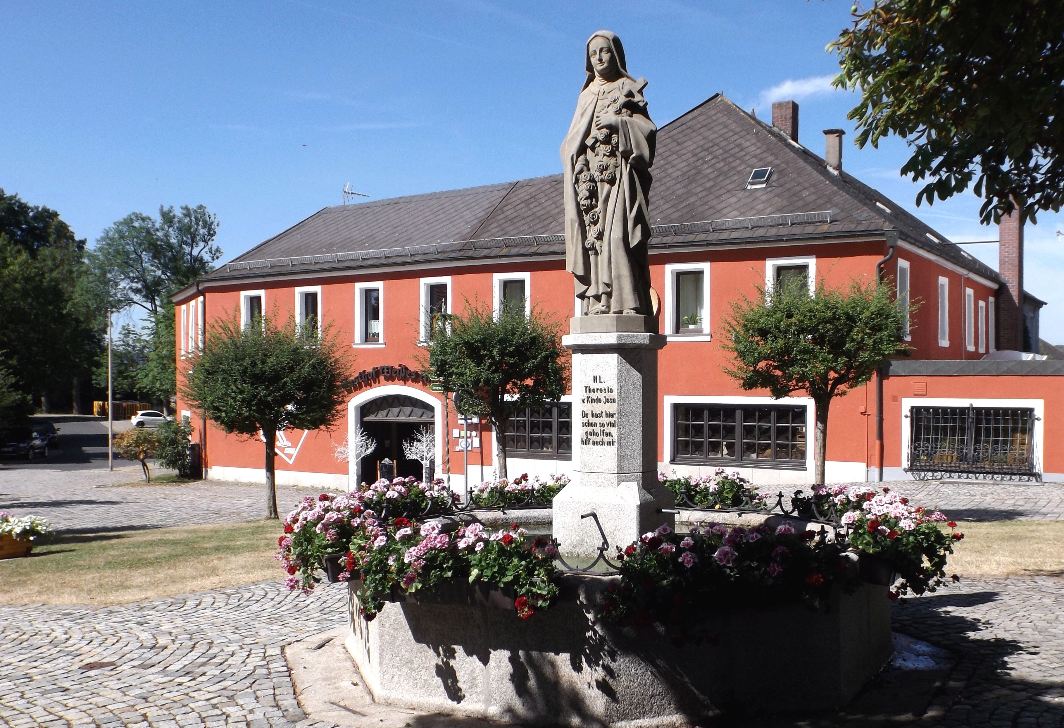Gasthof-Hotel Weisses Ross GmbH-官方