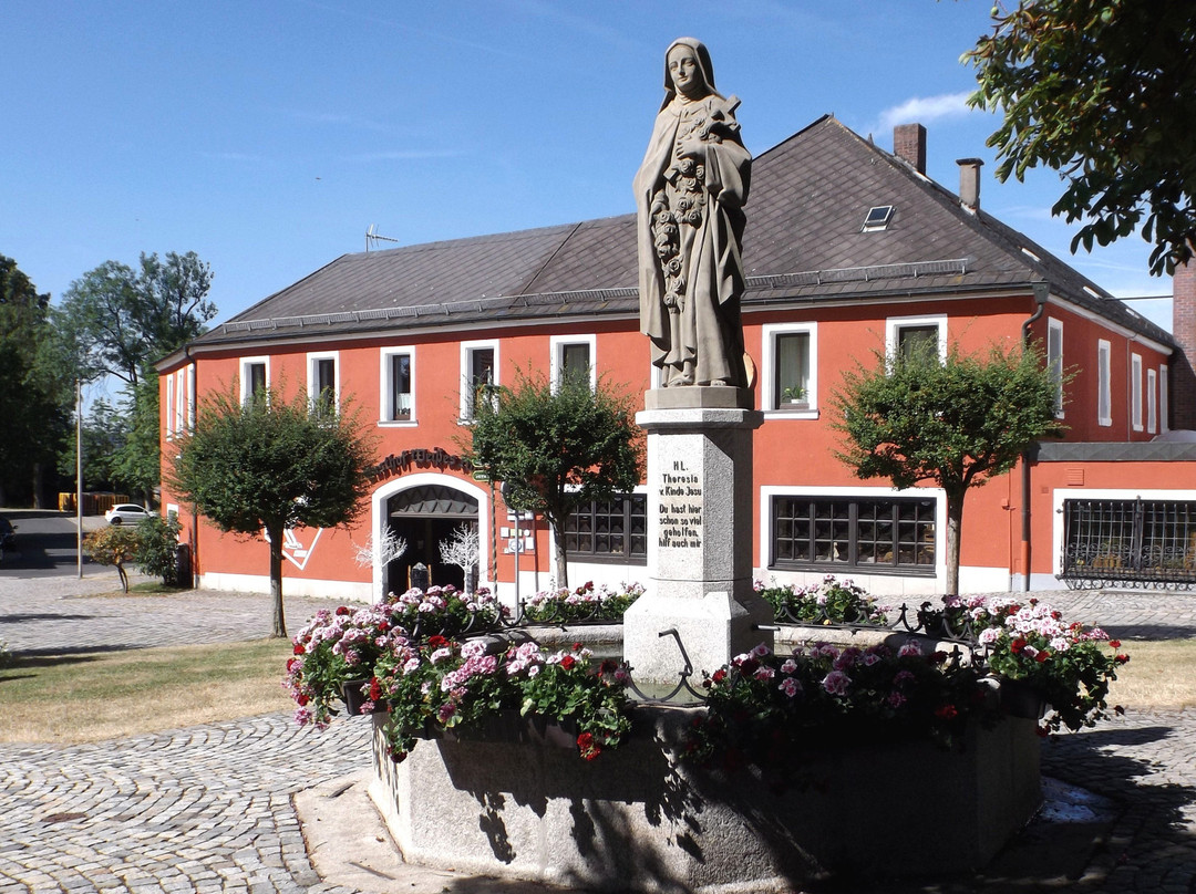 Konnersreuth酒店住宿-Gasthof-Hotel Weisses Ross GmbH