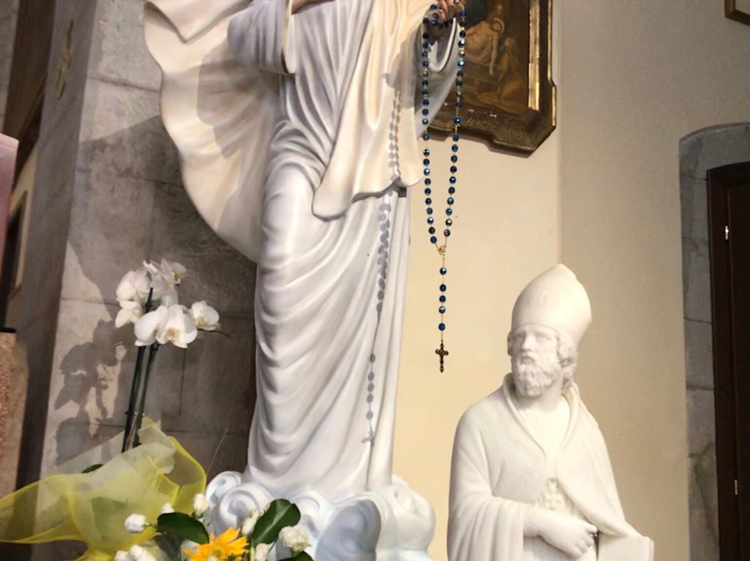 Chiesa Di Sant Ambrogio E Sant Ignazio-Laconi必去景点