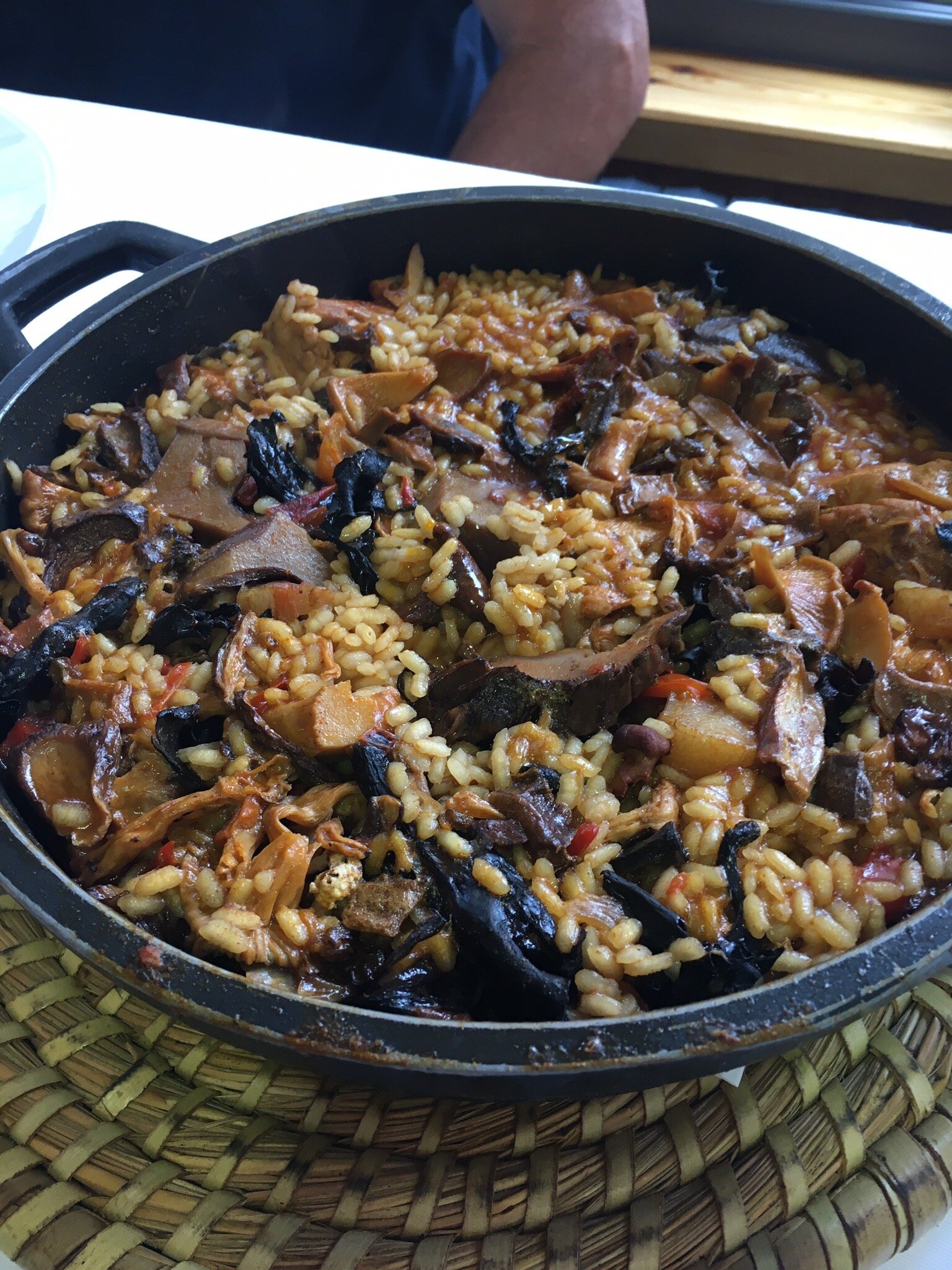 Hostal La Muntanya-官方