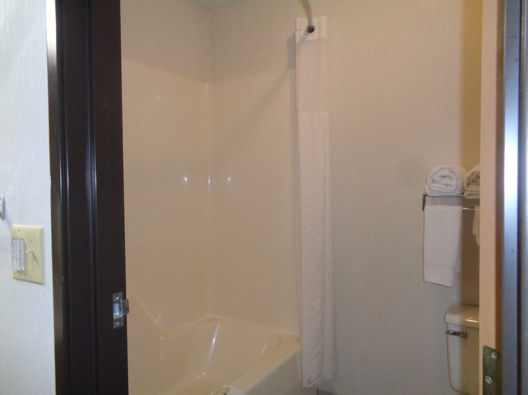 EverSpring Inn & Suites Hill City主图