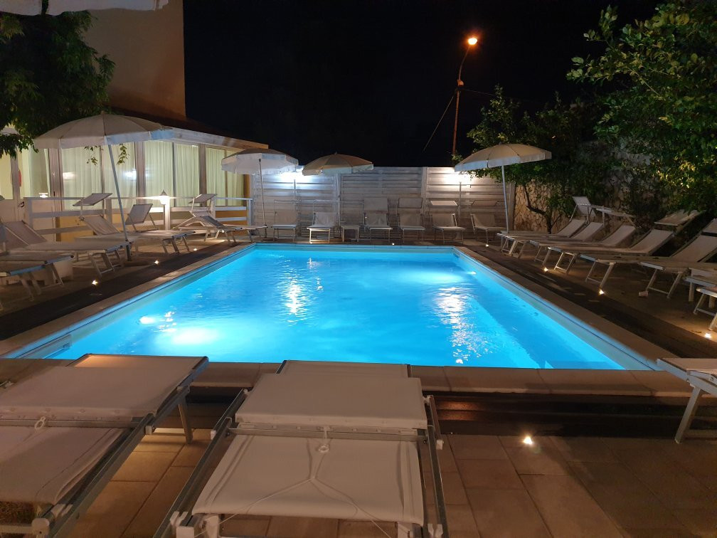 Hotel Villa Serena主图