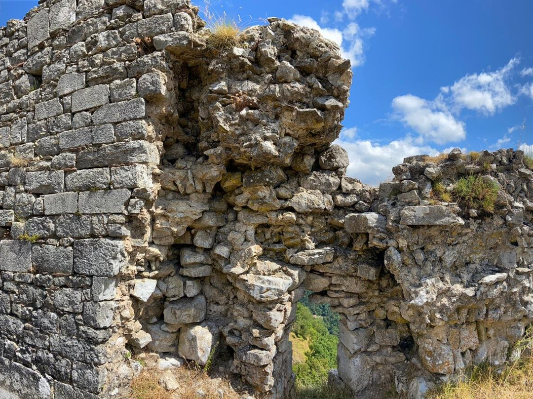 Rocca di Lucchio-Bagni di Lucca必去景点