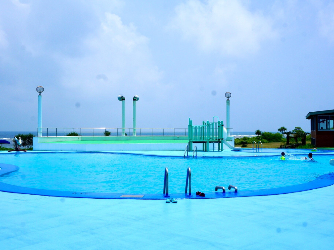 伊计岛AJ度假酒店主图