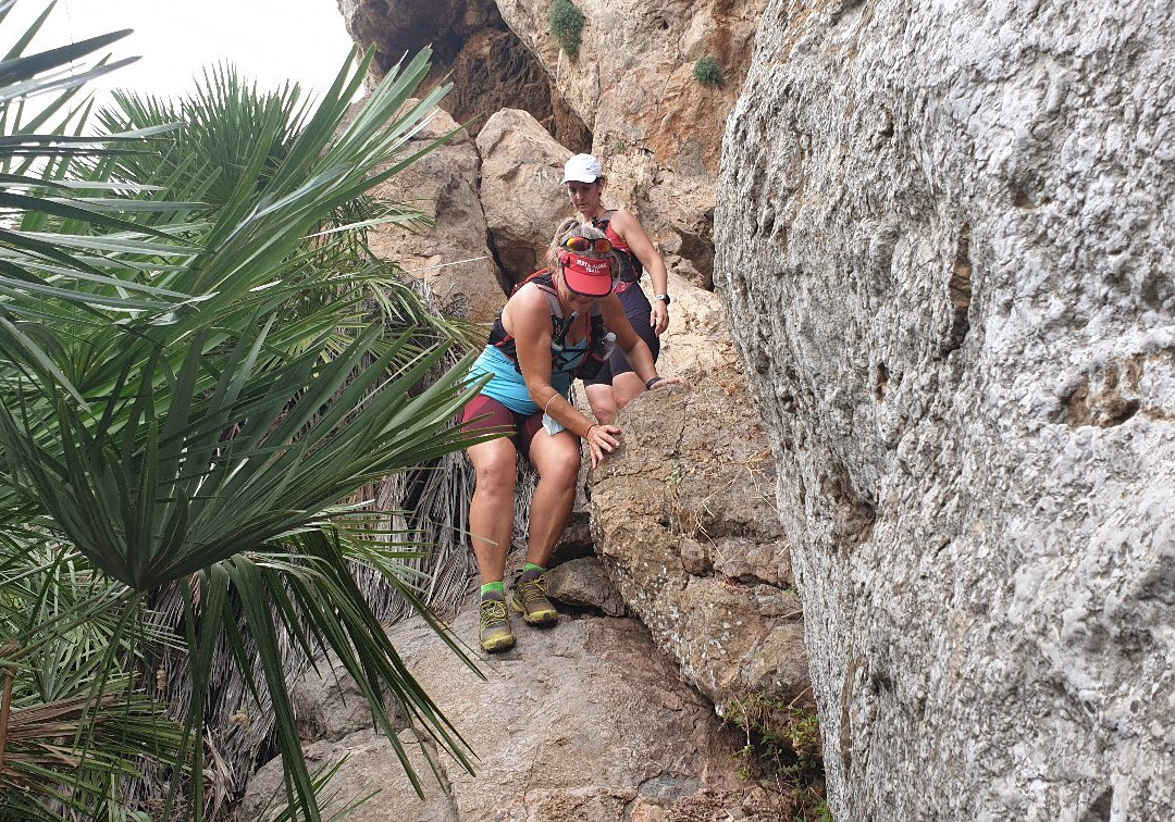 Cueva De Los Belones景点图片