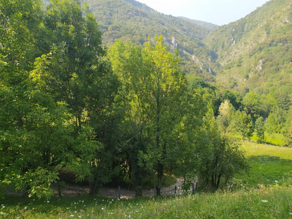Buche di Nese景点图片